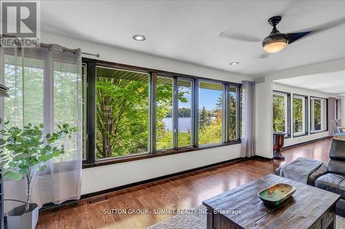 1 Windy Lane, Mcdougall, ON - Indoor Photo Showing Living Room