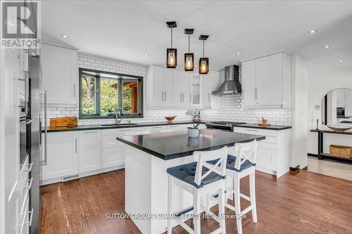 1 Windy Lane, Mcdougall, ON - Indoor Photo Showing Kitchen With Upgraded Kitchen