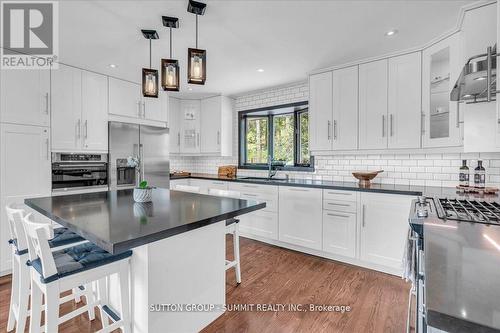 1 Windy Lane, Mcdougall, ON - Indoor Photo Showing Kitchen With Upgraded Kitchen