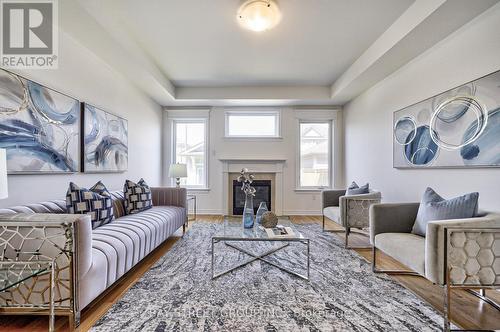 214 Paradelle Drive, Richmond Hill, ON - Indoor Photo Showing Living Room With Fireplace