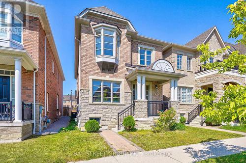 214 Paradelle Drive, Richmond Hill, ON - Outdoor With Facade