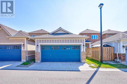 214 Paradelle Drive, Richmond Hill, ON - Outdoor