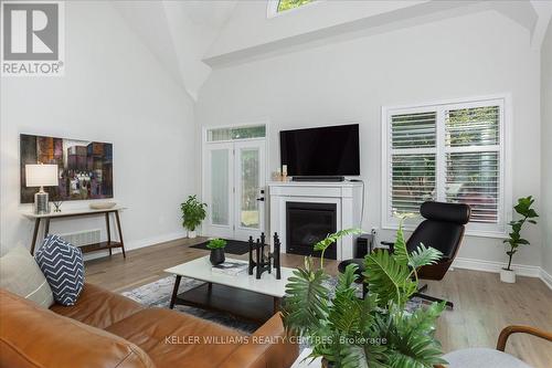 16 Vilnius Lane, Georgina (Keswick North), ON - Indoor Photo Showing Living Room With Fireplace