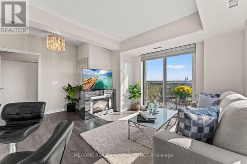 1208 - 7730 Kipling Avenue, Vaughan (West Woodbridge), ON - Indoor Photo Showing Living Room