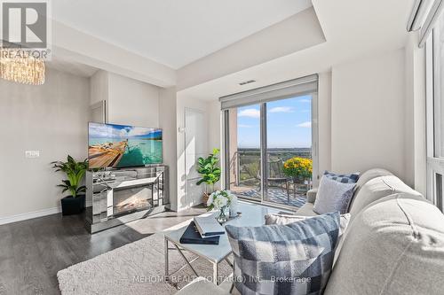 1208 - 7730 Kipling Avenue, Vaughan (West Woodbridge), ON - Indoor Photo Showing Living Room