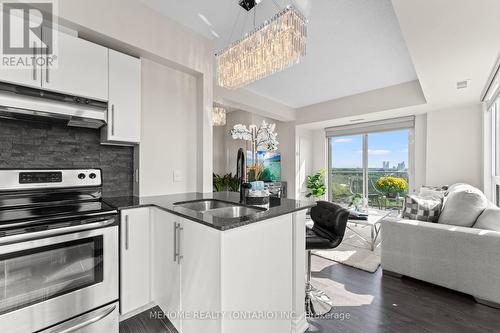 1208 - 7730 Kipling Avenue, Vaughan (West Woodbridge), ON - Indoor Photo Showing Kitchen With Double Sink