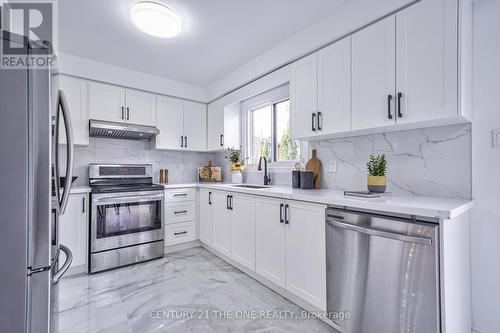 4 Waterwheel Street, Markham (Raymerville), ON - Indoor Photo Showing Kitchen