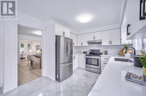 4 Waterwheel Street, Markham (Raymerville), ON - Indoor Photo Showing Kitchen