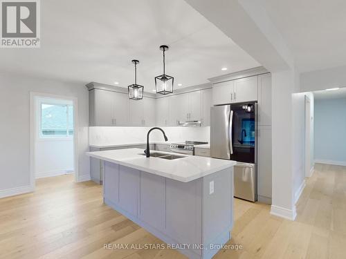 180 The Queensway Road N, Georgina (Historic Lakeshore Communities), ON - Indoor Photo Showing Kitchen With Upgraded Kitchen