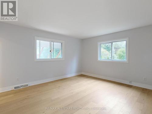 180 The Queensway Road N, Georgina (Historic Lakeshore Communities), ON - Indoor Photo Showing Other Room