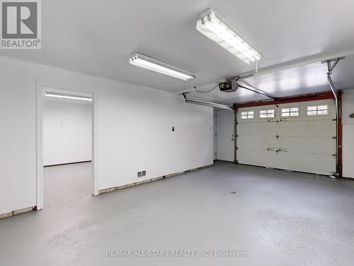 180 The Queensway Road N, Georgina (Historic Lakeshore Communities), ON - Indoor Photo Showing Garage