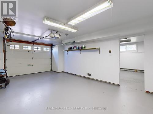 180 The Queensway Road N, Georgina (Historic Lakeshore Communities), ON - Indoor Photo Showing Garage