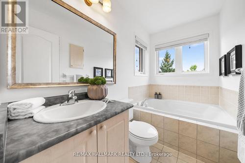 95 Greenbank Drive, Richmond Hill (Jefferson), ON - Indoor Photo Showing Bathroom