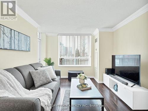 102 - 23 Oneida Crescent, Richmond Hill (Langstaff), ON - Indoor Photo Showing Living Room