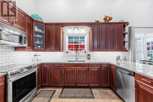 1640 Golf Link Road, Midland, ON - Indoor Photo Showing Kitchen With Upgraded Kitchen