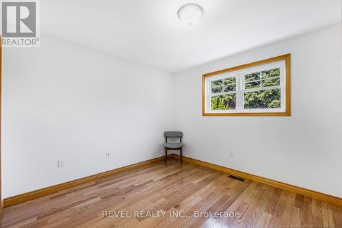 22 Anne Street, Penetanguishene, ON - Indoor Photo Showing Other Room