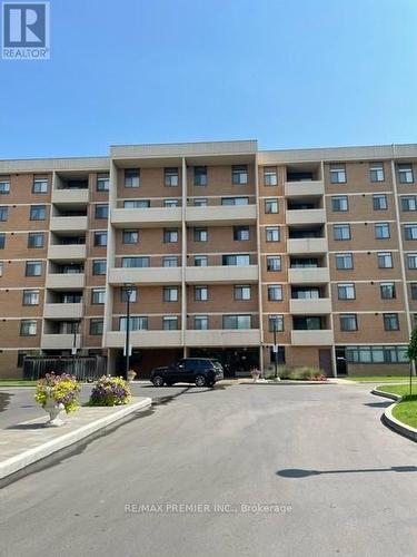 520 - 2645 Jane Street, Toronto (Glenfield-Jane Heights), ON - Outdoor With Facade