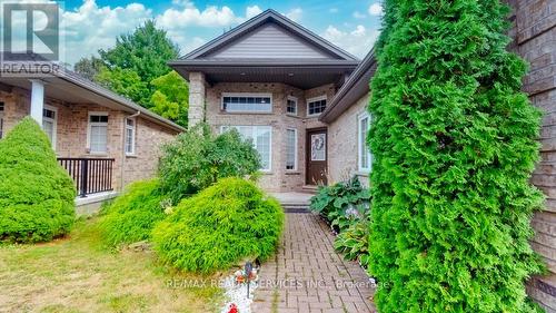 1085 S Wenige Drive, London, ON - Outdoor