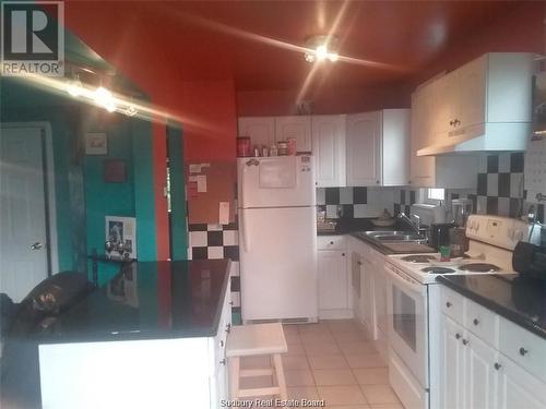 212 Simcoe Street, Sudbury, ON - Indoor Photo Showing Kitchen With Double Sink