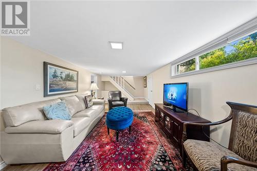 96 Strathmere Court, Greater Sudbury, ON - Indoor Photo Showing Living Room