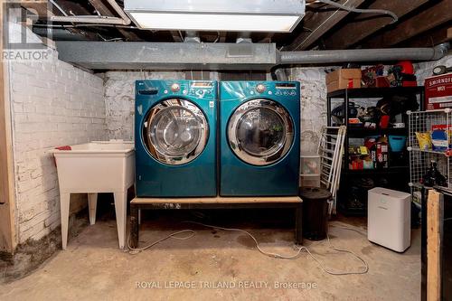 184 Wellington Street, St. Thomas, ON - Indoor Photo Showing Laundry Room