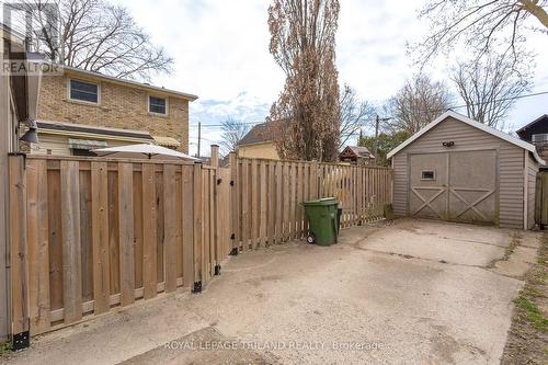 184 Wellington Street, St. Thomas, ON - Outdoor With Exterior