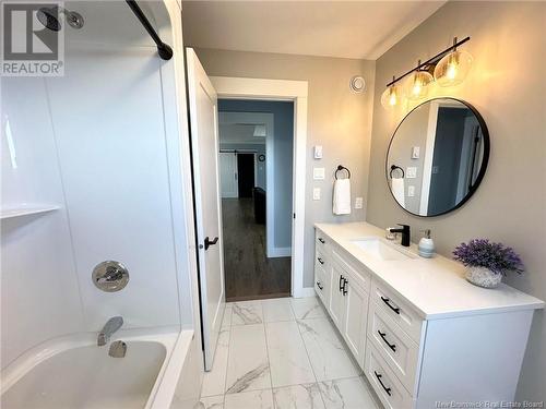 12 Blenheim Drive, Quispamsis, NB - Indoor Photo Showing Bathroom