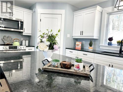 12 Blenheim Drive, Quispamsis, NB - Indoor Photo Showing Kitchen