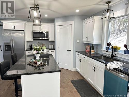 12 Blenheim Drive, Quispamsis, NB - Indoor Photo Showing Kitchen With Double Sink With Upgraded Kitchen