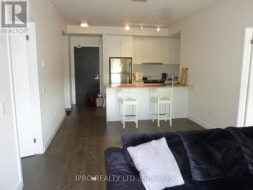 203 - 5025 Harvard Road, Mississauga, ON - Indoor Photo Showing Kitchen