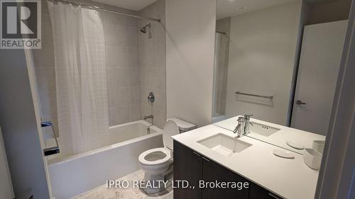 203 - 5025 Harvard Road, Mississauga, ON - Indoor Photo Showing Bathroom