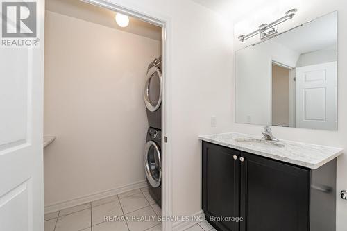 607 - 200 Lagerfeld Drive, Brampton (Northwest Brampton), ON - Indoor Photo Showing Laundry Room