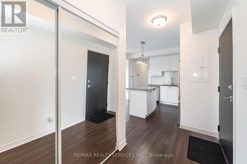 607 - 200 Lagerfeld Drive, Brampton (Northwest Brampton), ON - Indoor Photo Showing Kitchen