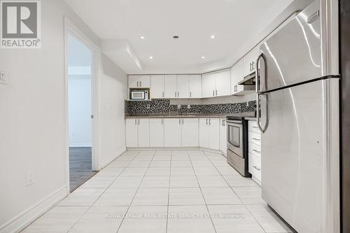 5444 Longford Drive, Mississauga (Churchill Meadows), ON - Indoor Photo Showing Kitchen With Stainless Steel Kitchen