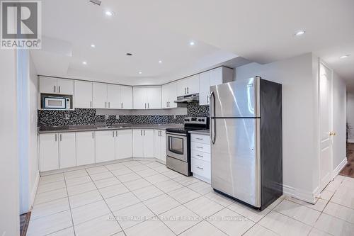 5444 Longford Drive, Mississauga (Churchill Meadows), ON - Indoor Photo Showing Kitchen With Stainless Steel Kitchen With Upgraded Kitchen