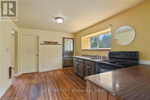 217 Highway 6, South Bruce Peninsula, ON - Indoor Photo Showing Kitchen