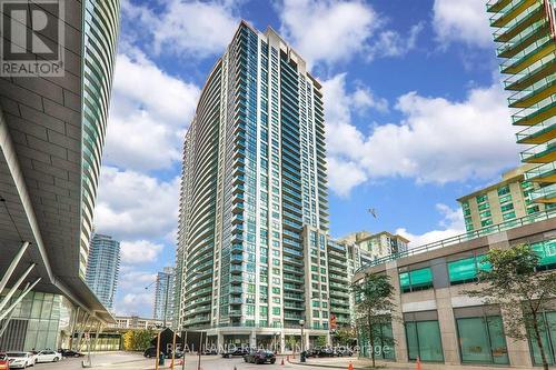 1006 - 19 Grand Trunk Crescent, Toronto (Waterfront Communities), ON - Outdoor With Facade