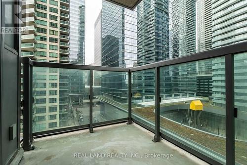 1006 - 19 Grand Trunk Crescent, Toronto (Waterfront Communities), ON - Outdoor