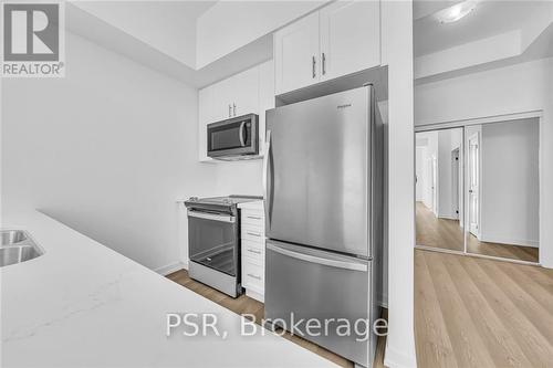 1213 - 450 Dundas Street E, Hamilton, ON - Indoor Photo Showing Kitchen With Double Sink