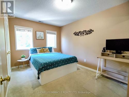 317 - 1400 The Esplanade N, Pickering (Town Centre), ON - Indoor Photo Showing Bedroom