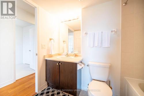 413 - 60 Fairfax Crescent, Toronto (Clairlea-Birchmount), ON - Indoor Photo Showing Bathroom