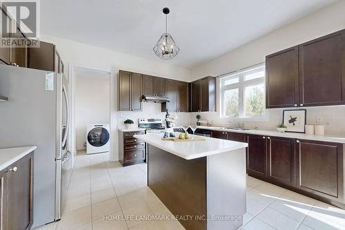 59 Alpaca Drive, Richmond Hill (Jefferson), ON - Indoor Photo Showing Kitchen