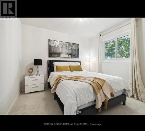 80 Marshall Street, Barrie (Allandale Heights), ON - Indoor Photo Showing Bedroom