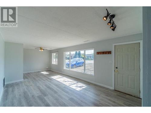 1828 Parkcrest Ave, Kamloops, BC - Indoor Photo Showing Other Room