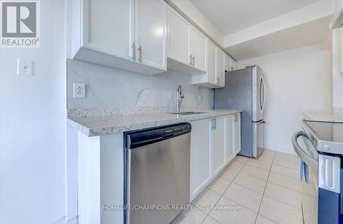 148 Willow Park Drive, Brampton, ON - Indoor Photo Showing Kitchen