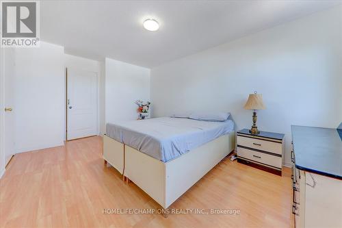 148 Willow Park Drive, Brampton, ON - Indoor Photo Showing Bedroom