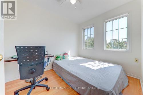 148 Willow Park Drive, Brampton, ON - Indoor Photo Showing Bedroom