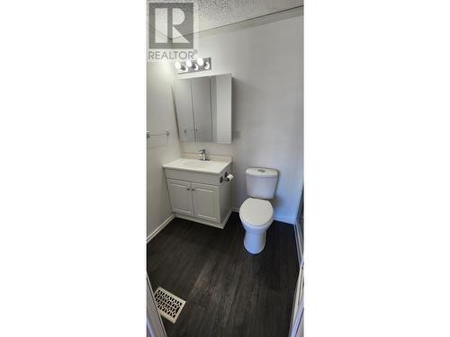 7261 Moose Road, Prince George, BC - Indoor Photo Showing Bathroom