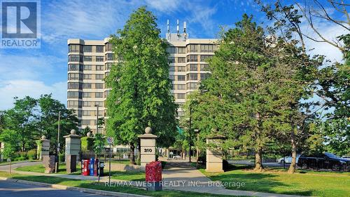 1009 - 310 Mill Street S, Brampton (Brampton South), ON - Outdoor