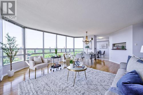 1009 - 310 Mill Street S, Brampton (Brampton South), ON - Indoor Photo Showing Living Room